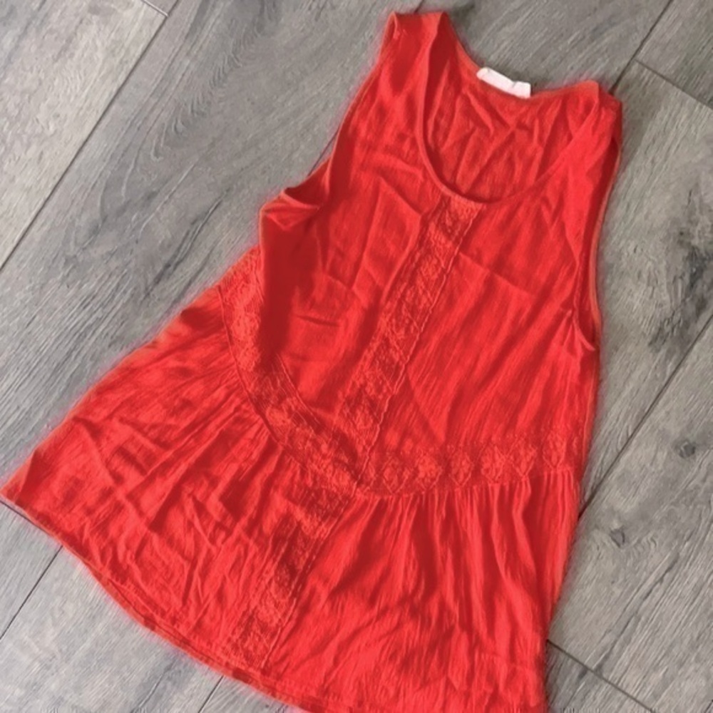 Elodie top size small orange  top lace